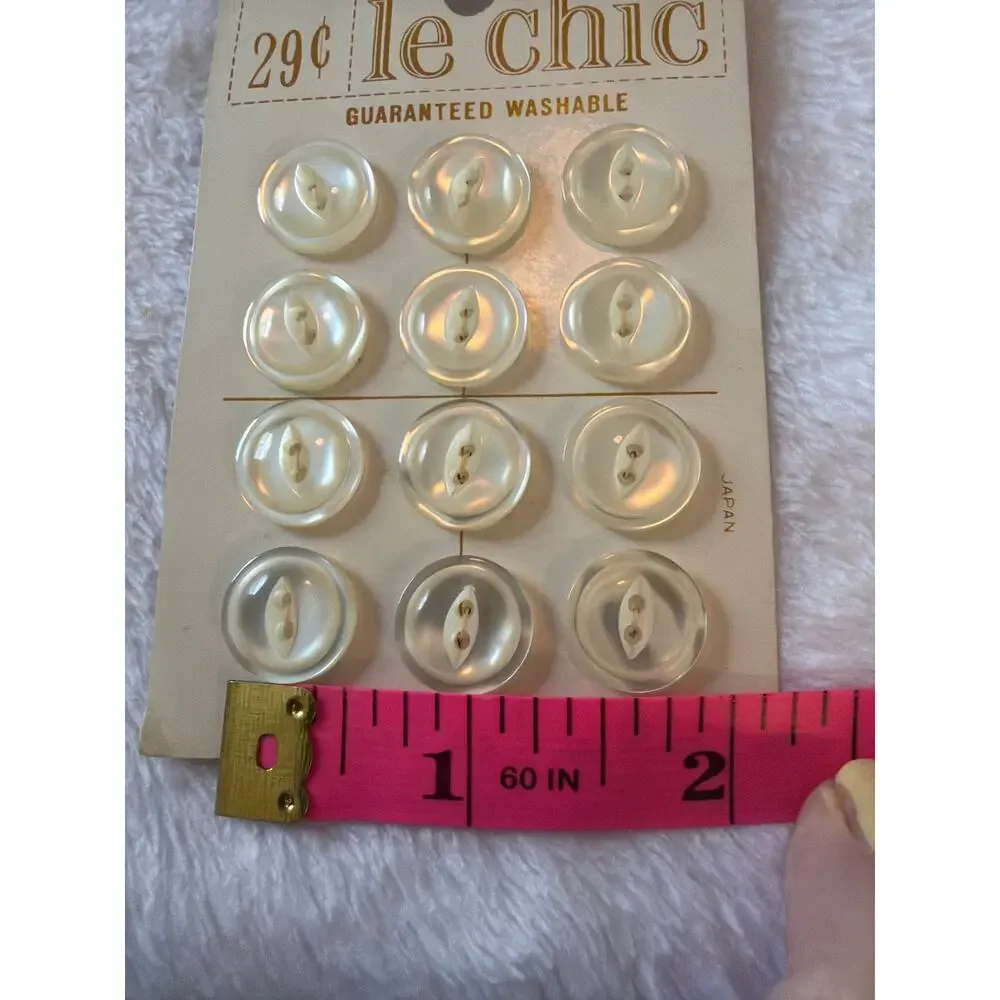 Vintage Le Chic White Clear 2 Hole Sewing Buttons 5662-22 Japan NOS Set of 12